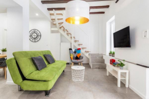 TWO FLOOR HOUSE IN THE CENTER